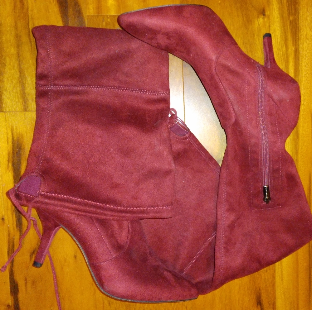 Burgundy suede New Thigh High Heel size 8.5
